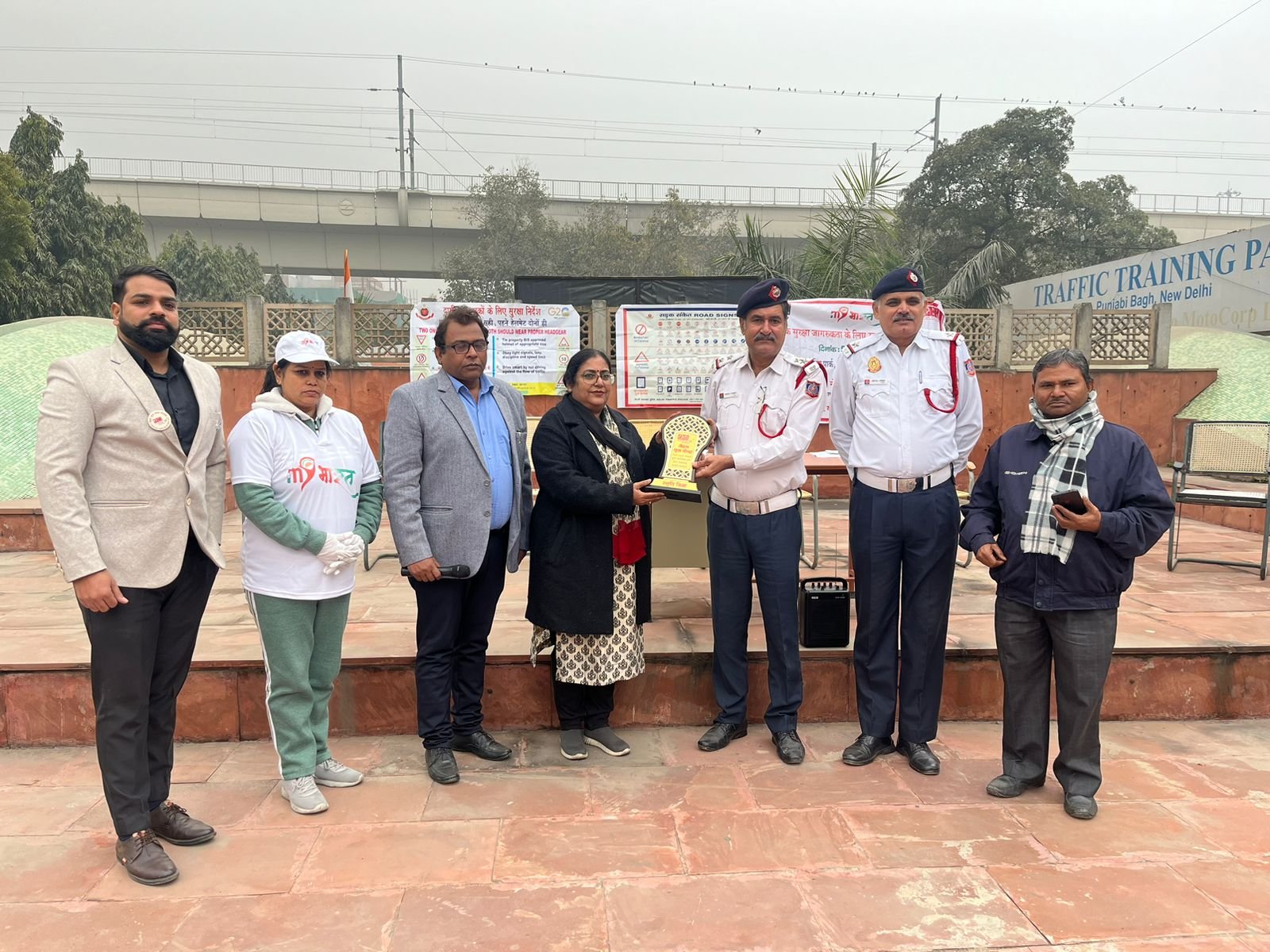 नेहरू युवा केंद्र 'अलीपुर' द्वारा मनाया गया सड़क सुरक्षा सप्ताह.